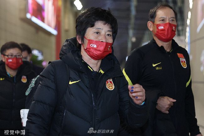 极品美女国产精品免费一区